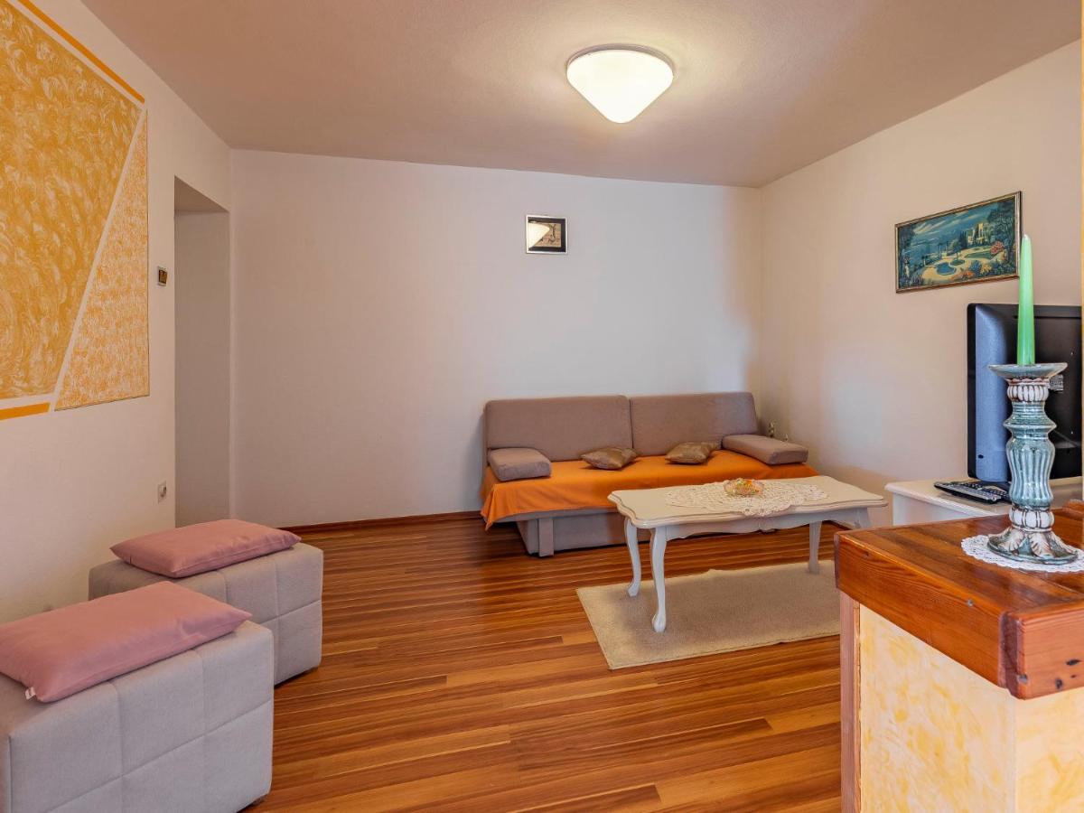 Apartment Vladimir - Pul237 By Interhome 班约勒 外观 照片