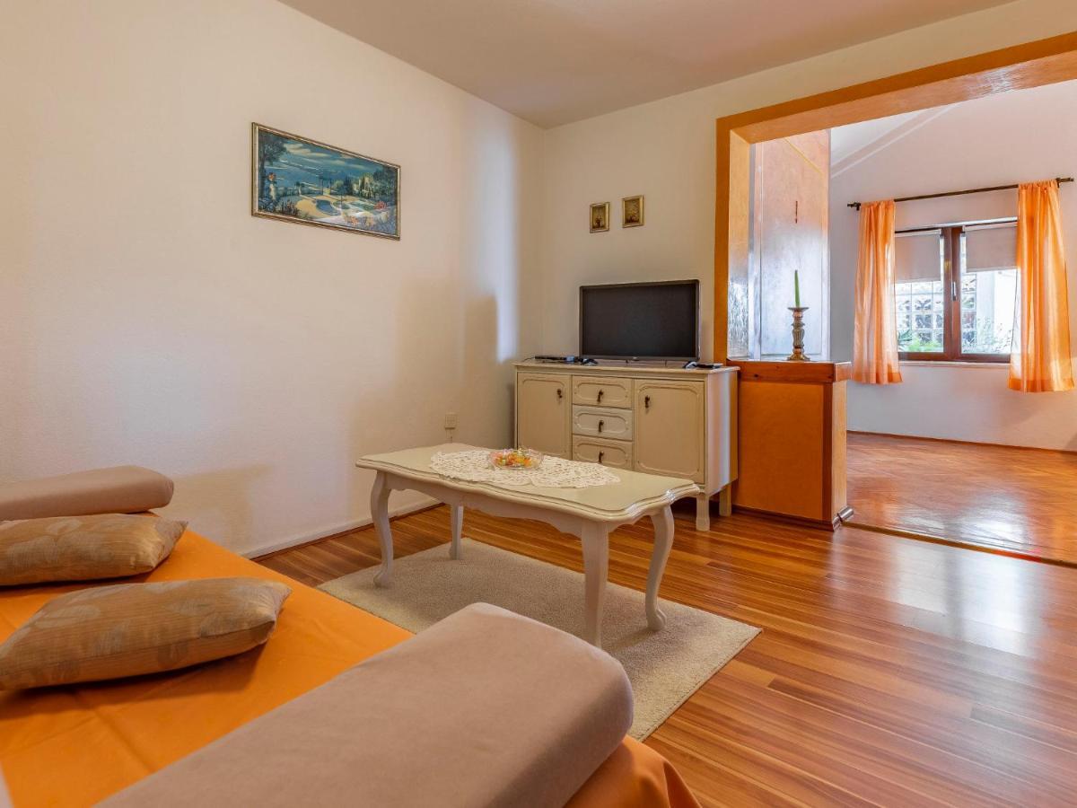 Apartment Vladimir - Pul237 By Interhome 班约勒 外观 照片